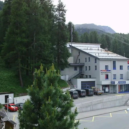 Gasthof Süsom Surlej 3*